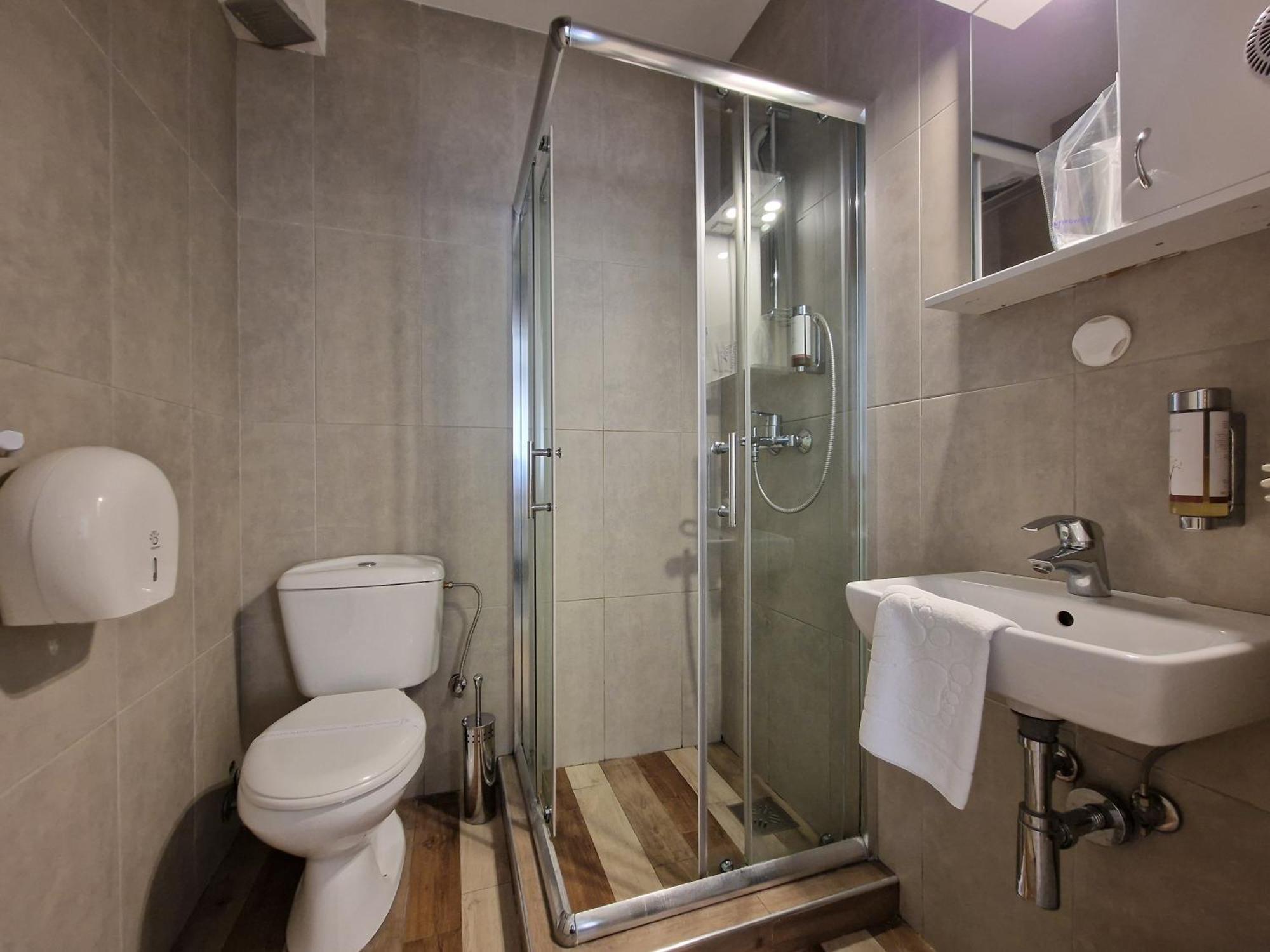 Garni House 46 Plus Beograd Eksteriør bilde
